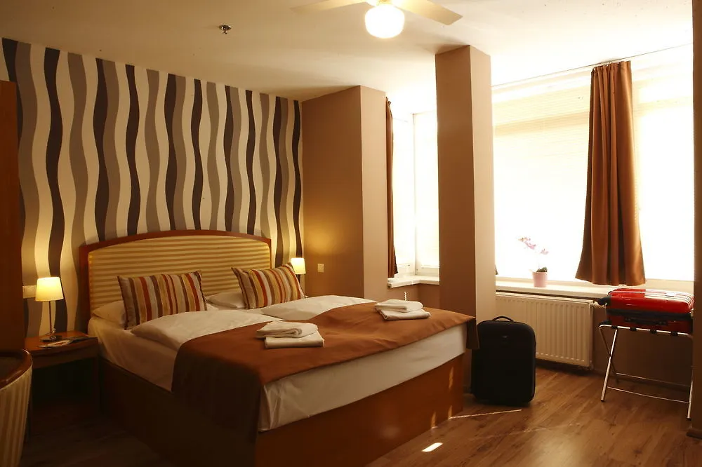 Six Inn Hotel Budapest