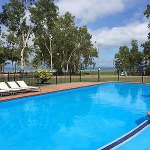 Village 3*, Arcadia Australia