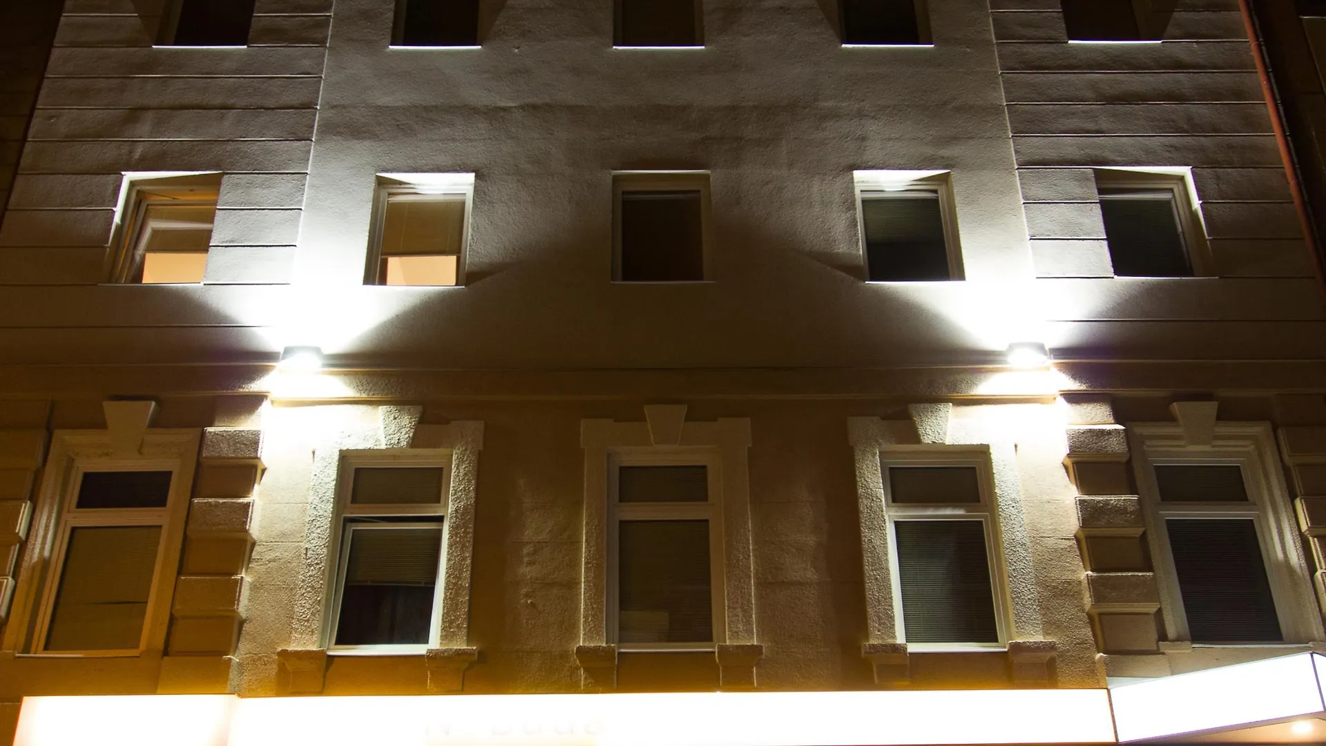 Six Inn Hotel בודפשט