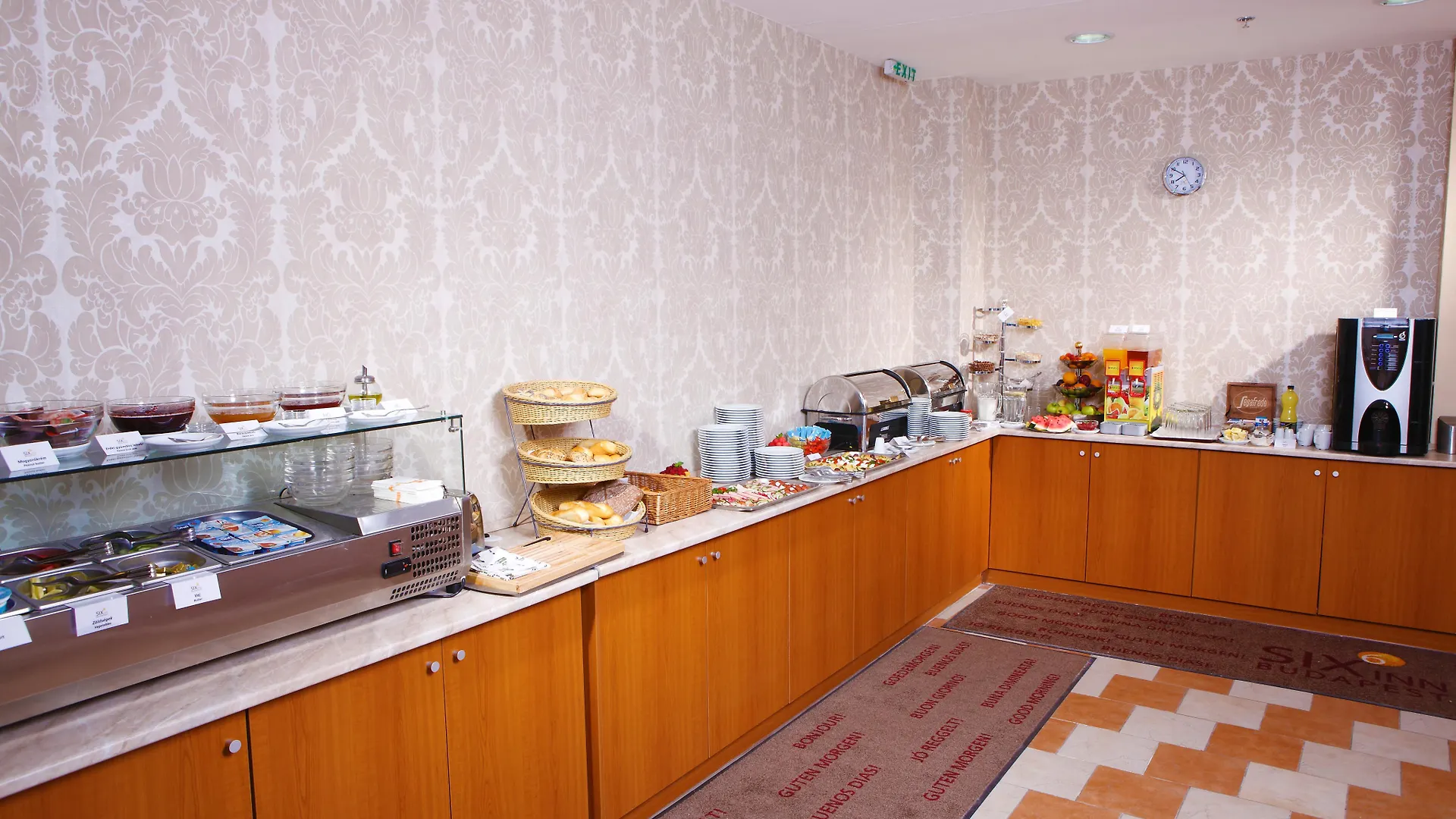 Six Inn Hotel בודפשט הונגריה