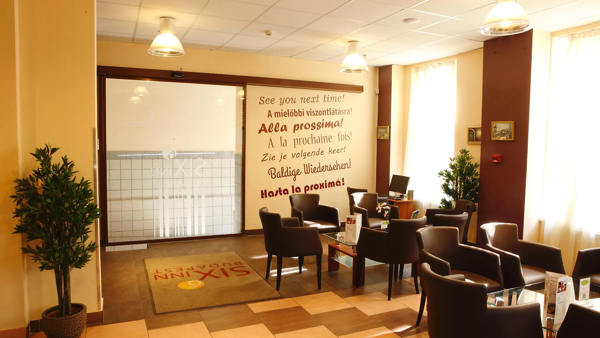 Six Inn Hotel בודפשט