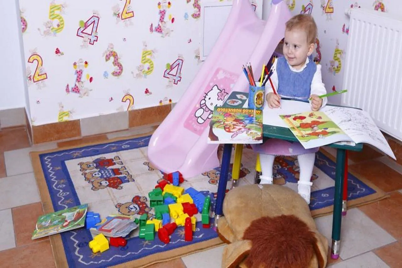 Six Inn Hotel בודפשט